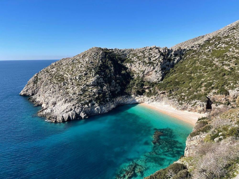 1 Day - SECRET BLUE CAVE & GRAMA BAY TOUR 