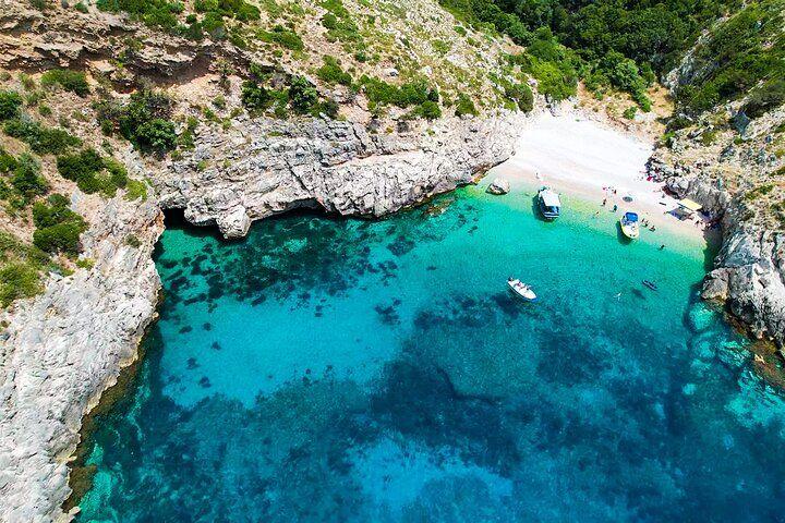 1 Day - SECRET BLUE CAVE & GRAMA BAY TOUR 