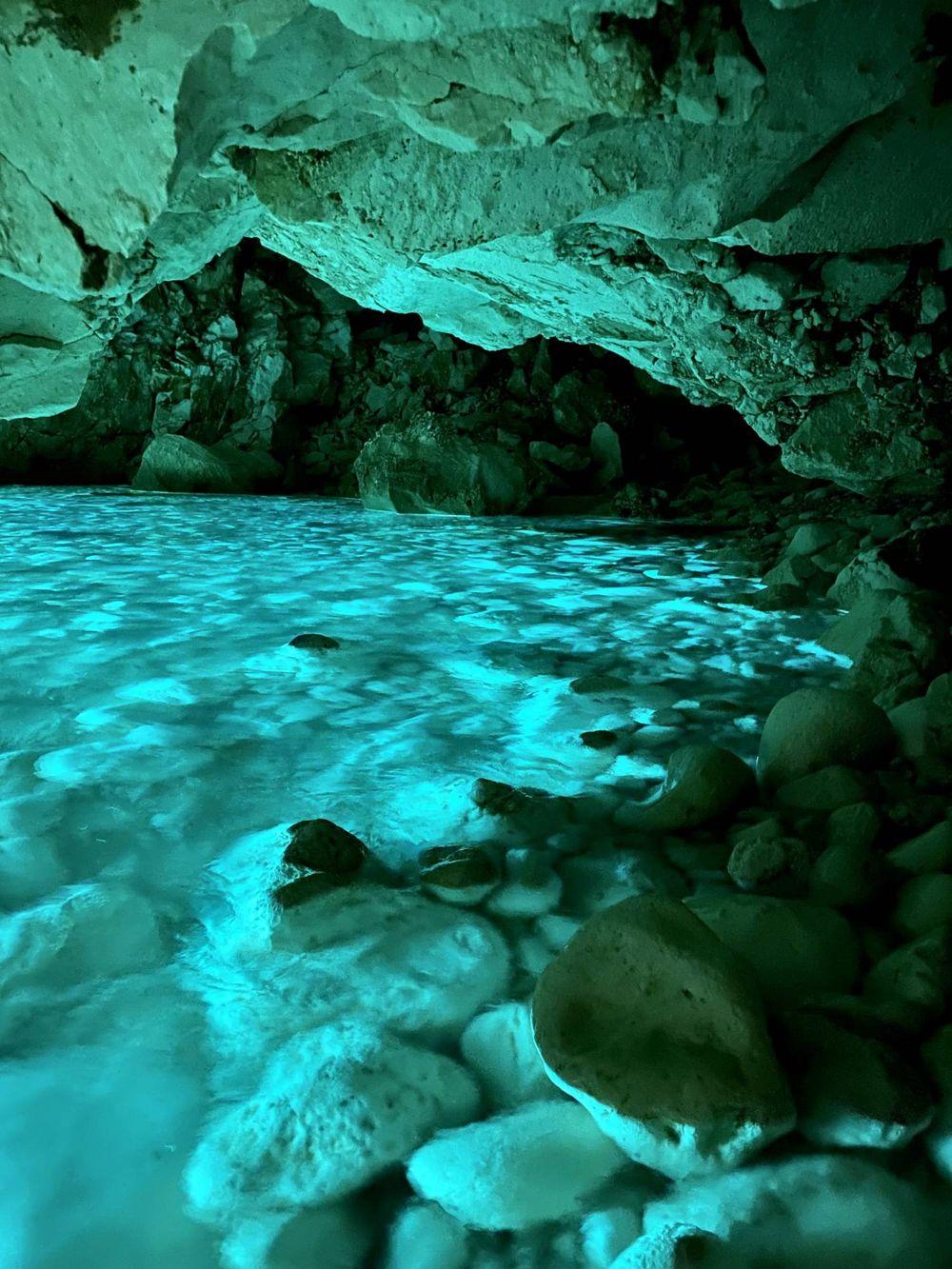 1 Day - SECRET BLUE CAVE & GRAMA BAY TOUR 