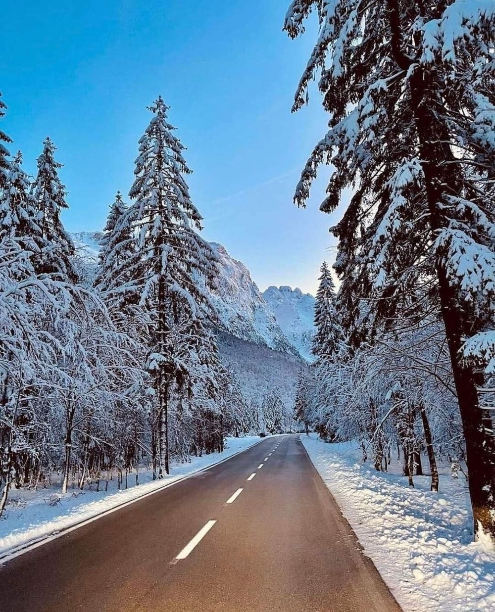 when is the best time to visit albania